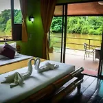 Banana Resort & Spa