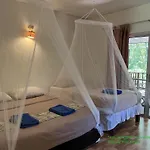 Khao Sok Morning Mist Resort