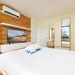 Lago Apartments By Tropiclook