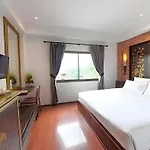 Holiday Garden Hotel