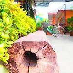 Ruen Narisra Resort
