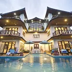 Royal Majestic Grand Thai Villa