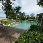 Huahin Beach Luxury Condominium