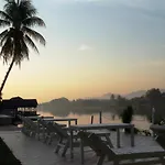 Camelia Resort