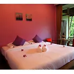 Ruen Pruksa Boutique Resort