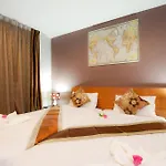 Rama Kata Beach Hotel