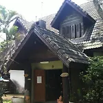 Mae Khum Villa