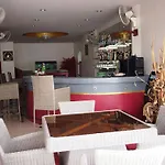 Yani Hotel