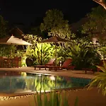 Tachawan Resort & Restaurant