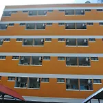 Thanaphat Apartment