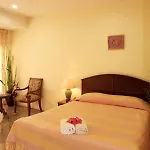Goldenland Resort & Camp