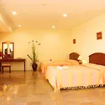Goldenland Resort & Camp