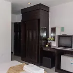 Patong Bay Guesthouse