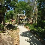 Phutawan Bamboo Bungalow