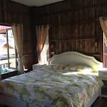 Maan Mek Talay Mok Resort