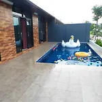 Cha-Am Pool Station