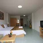 Malee Beach Guest House