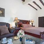 Camelot Villa