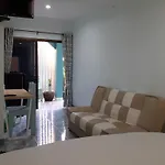 Monludee Guest House