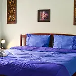Patong Wannee Hotel