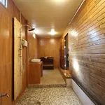 Longbay Lipe