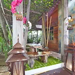 Baan Ruean Thai