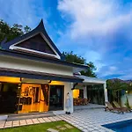 Champagne Villa By G Estate