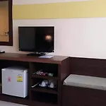 Moon Budget Hotel