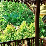 Aliyah Garden House
