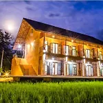Phu-Anna Eco House