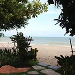 Casa Papaya