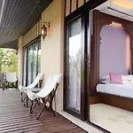 Buasaree Resort