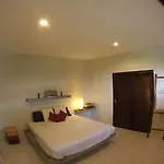 Pop Villas, Luxury Boutique Pool Villas