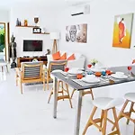 Skylight New 2 Bedrooms Villa