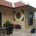 Baan Sanom