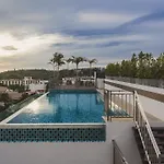 Condo In Kata In Ozone A519