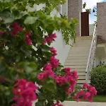 Villa Loramatali