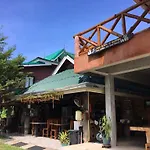 Heun Baan Rong Khun Resort