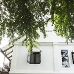 Baan Luang Rajamaitri Historic Inn