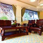 The Grand Paradise Suite