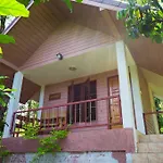 Les Robinsons De Ranong Resort