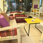 Bee Sleep Hostel Koh Chang