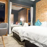 Joyful Thai Boutique Hotel
