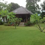 Holiday Beach Resort