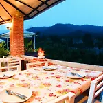 Khunkhao Tamnanprai Resort