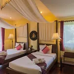 Coral Hotel Bangsaphan