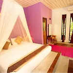 Baantoom Village And Resort