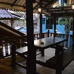 Baan Thai Homestay By Bgb Villas