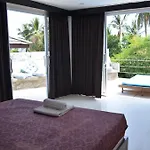 Sumalee Villa Pool Villa
