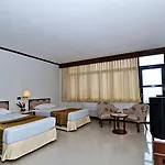 Thavorn Hotel